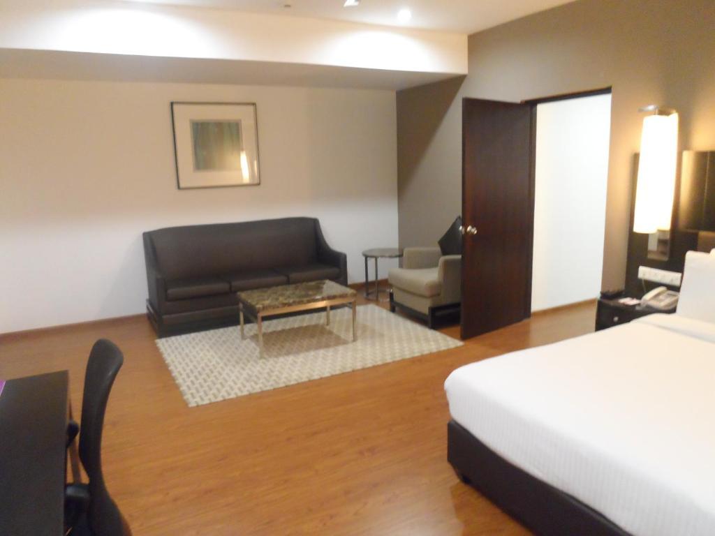 Hotel Minerva Grand Kondapur 3*